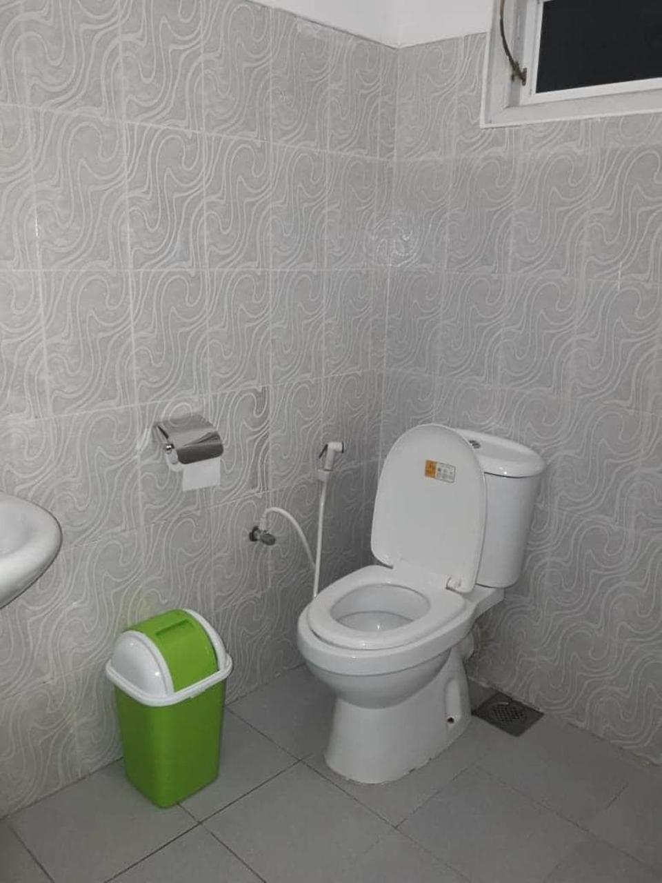 The Finz Hotell Hikkaduwa Exteriör bild